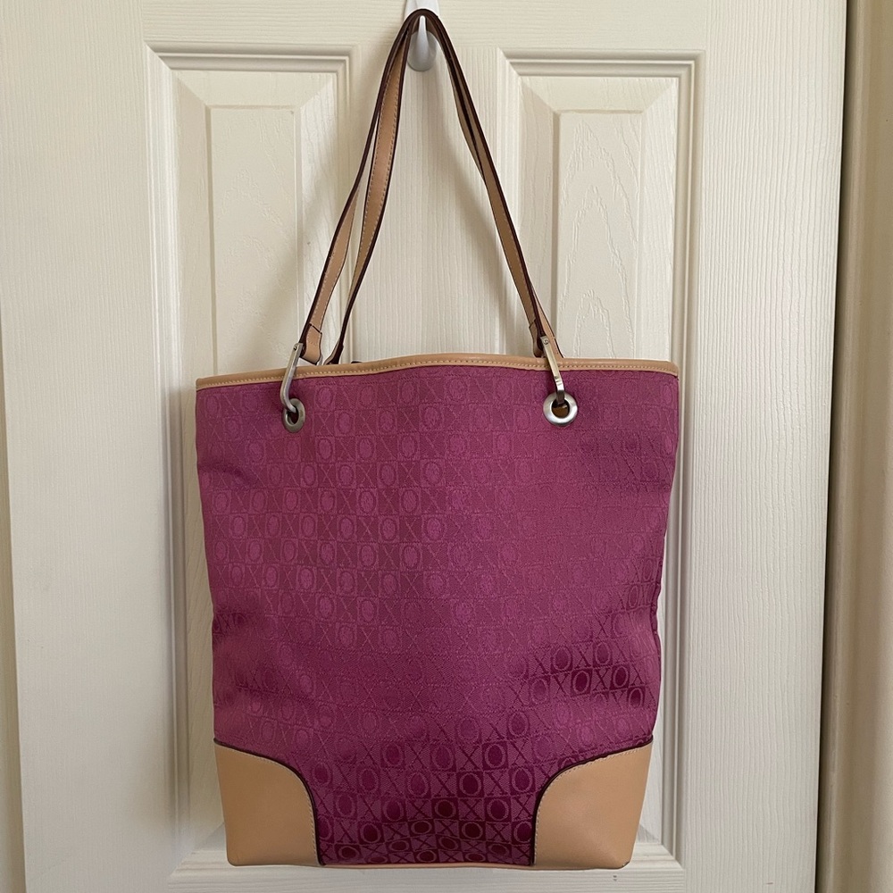 Fuchsia XOXO purse